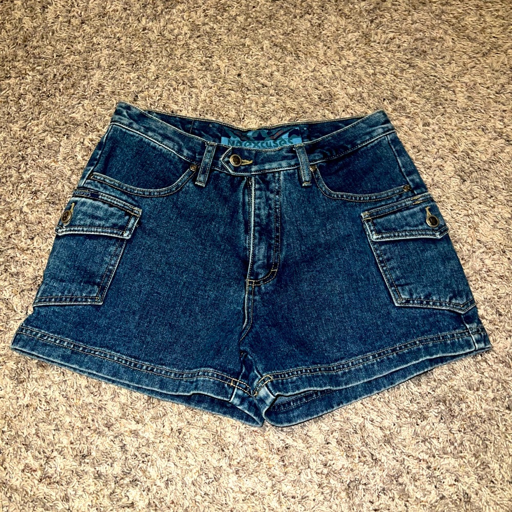 Vintage No Excuses Army Girl Cargo Jean Shorts. Size 9/10.